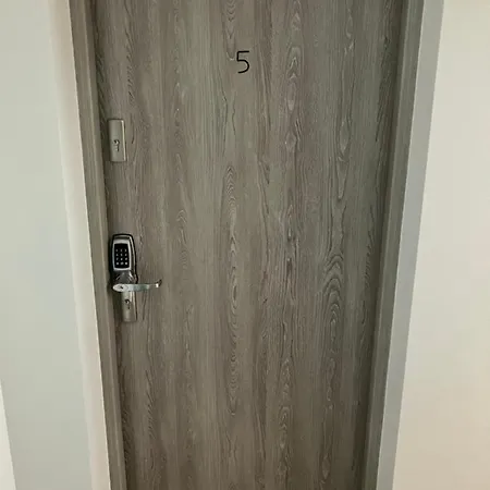 Apartel Lejlighed